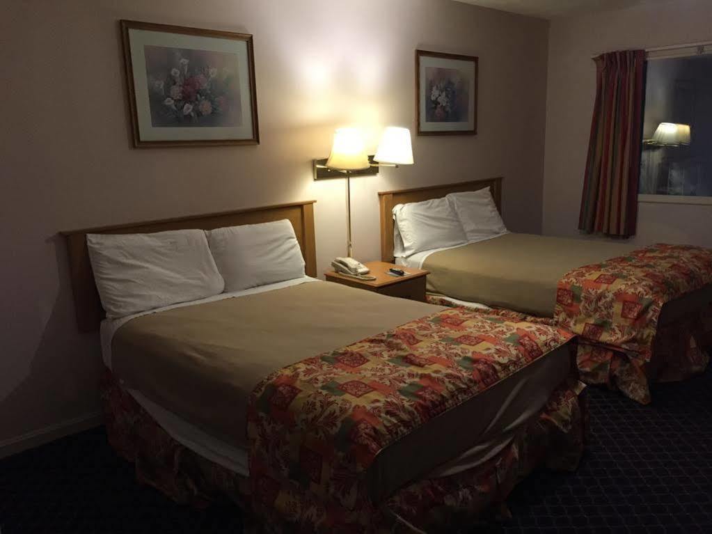 Howard Johnson Florence/ Cincinnati Area Eksteriør bilde
